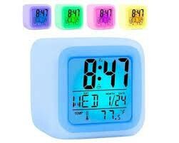 RELOJ DESPERTADOR DIGITAL LED ''COLOR CHANGE'' (EC100149)